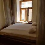 Old Town Apartman *